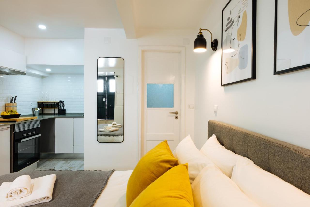 Apartment Cozy & Small In The Center Lissabon